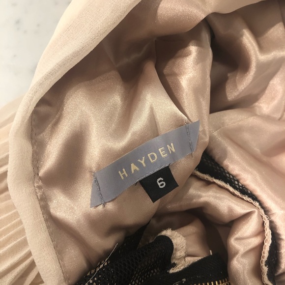 hayden pink black pleated flutter sleeve gown - Picture 9 of 12